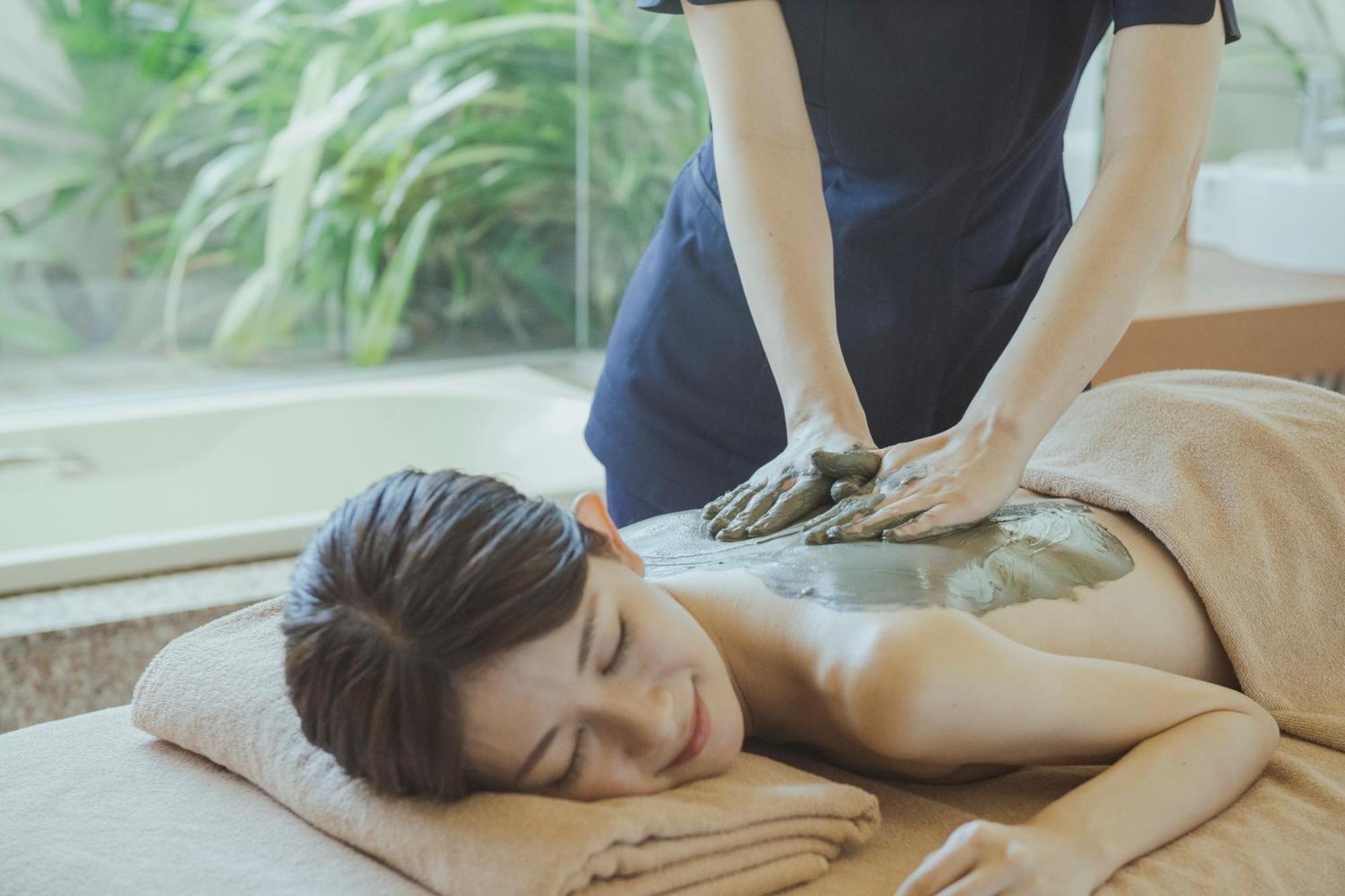 Em Wellness Kurashinohakko Lifestyle Resort Okinawa Extérieur photo